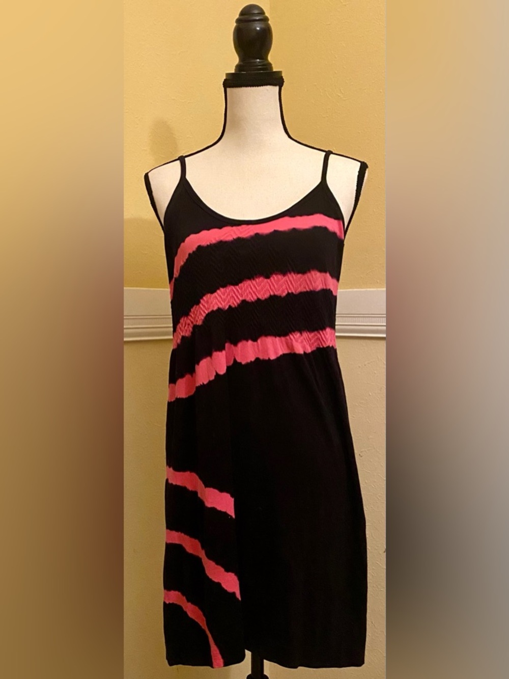 VENUS Black and Hot Pink Striped Dress; Sleeveless; excellent condition. Large